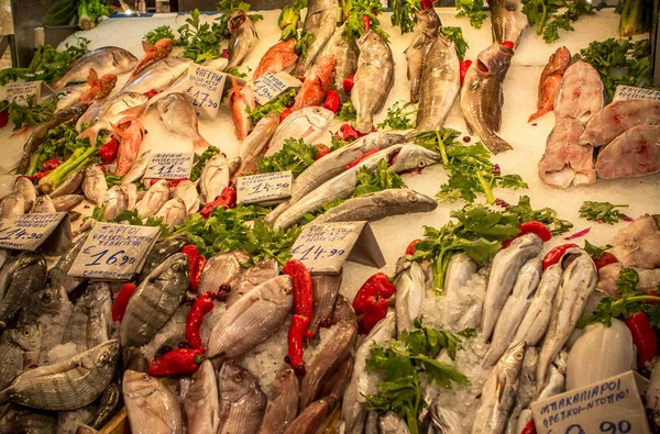 Peixe fresco no mercado — Fotografia de Stock