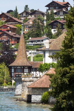 Oberhofen kalesinde lake Thun, İsviçre