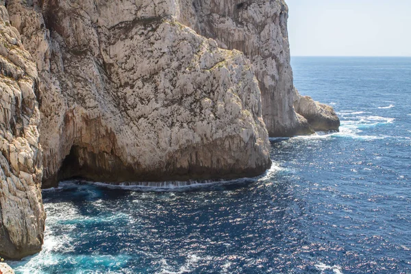 イタリア ・ サルデーニャ島アルゲーロのネプチューンを洞窟します。 — ストック写真