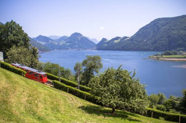 Kırmızı dişli tren Lucerne, İsviçre