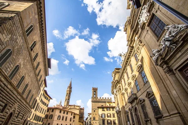 Ciudad vieja de Florencia con características arquitectónicas clásicas —  Fotos de Stock