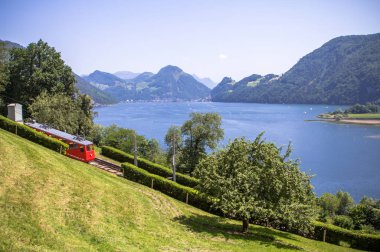 Tren kırmızı karikatür, Lucerne, İsviçre
