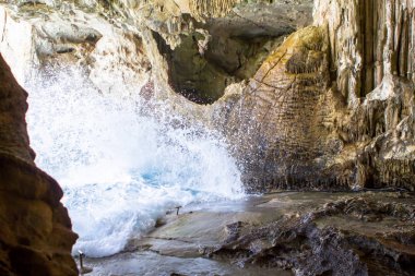 Mağara, Neptün içinde Sardunya, İtalya