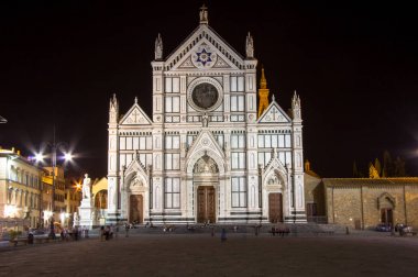 Basilica di Santa Croce, gece, Florence, İtalya