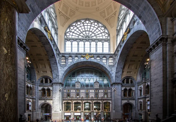 Railway station in Antwerpen Belgium — Stock fotografie