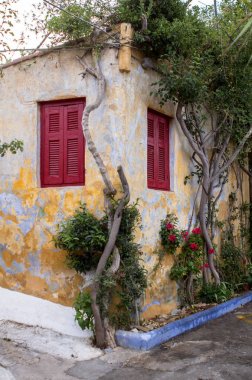 Eski evlerde: Plaka, Atina