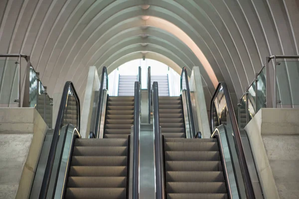 Estação ferroviária em Liege, Bélgica — Fotografia de Stock