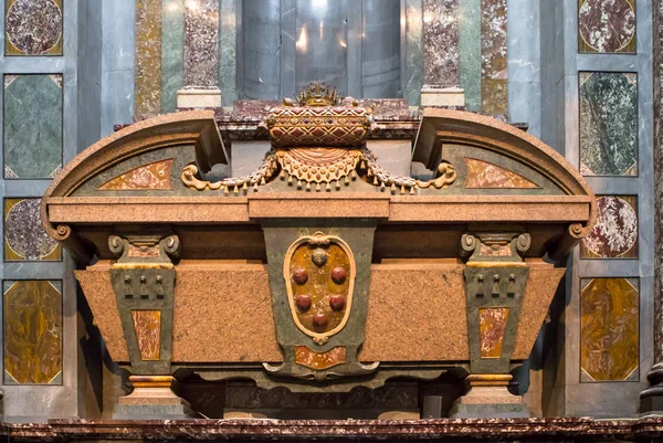 Sarcophagus of Cosimo II in Medici chapel, Florence, Italy — Stock Photo, Image