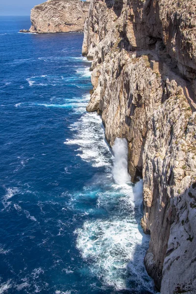 Cueva Neptuno en Alghero, Cerdeña, Italia — Foto de Stock