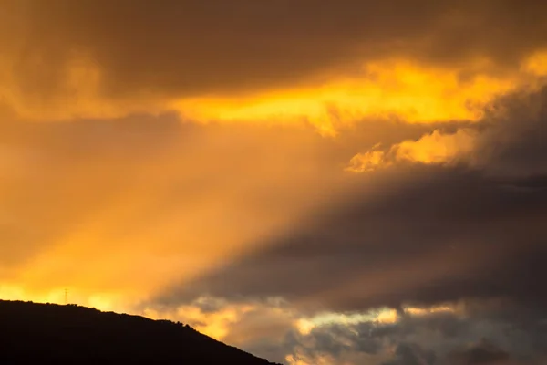 Céu por do sol sobre o vulcão Teide — Fotografia de Stock