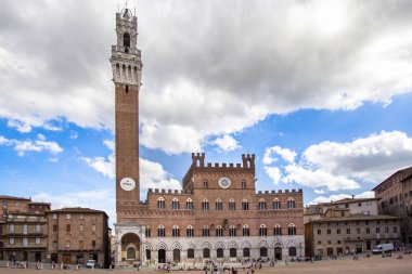 Palazzo Pubblico ile Piazza del Campo, Siena, İtalya