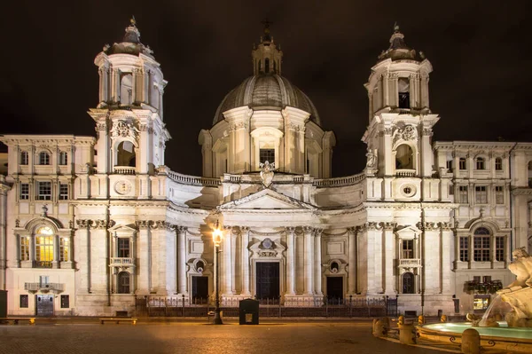 Santa Agnese em Agone basílica na piazza Navona, Roma — Fotografia de Stock