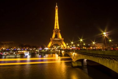 Eyfel Kulesi, gece Paris, Fransa