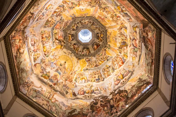 Picture of the Judgment Day on the ceiling of dome in Santa Maria — Stock Photo, Image