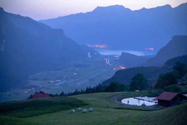 Idyllische Landschaft in den Alpen — Stockfoto