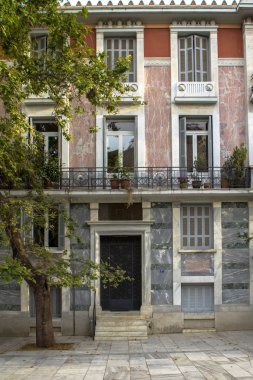 Eski evlerde: Plaka, Atina