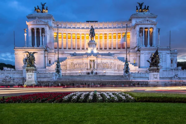 Altar of the Fatherland at night, Rome, Italy — Stock Photo, Image