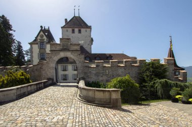 Oberhofen kalesinde lake Thun, İsviçre