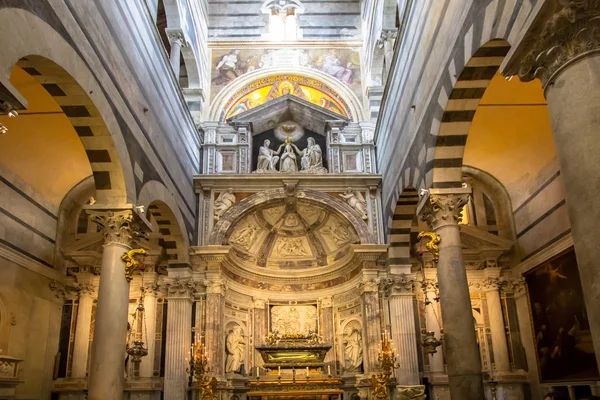 Catedral de Pisa vista interior, Itália — Fotografia de Stock