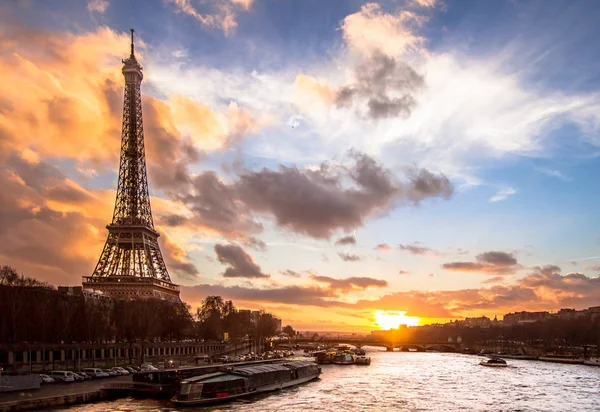Torre Eiffel, París — Foto de Stock