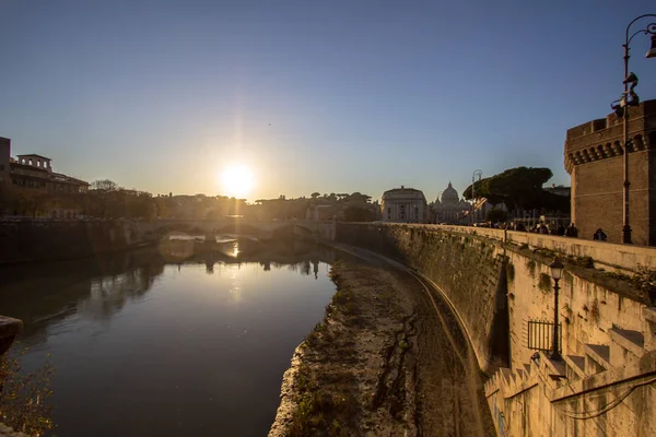 Vista desde el Puente de Sant 'Angelo Roma —  Fotos de Stock