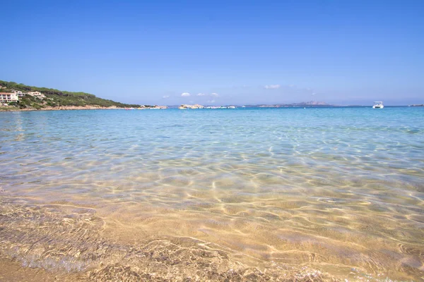 在巴哈在撒丁岛，意大利撒丁岛海滩 — 图库照片