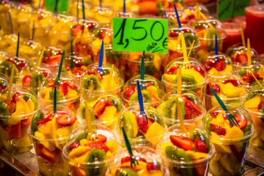 Renkli meyve suları, La Boqueria Barcelona