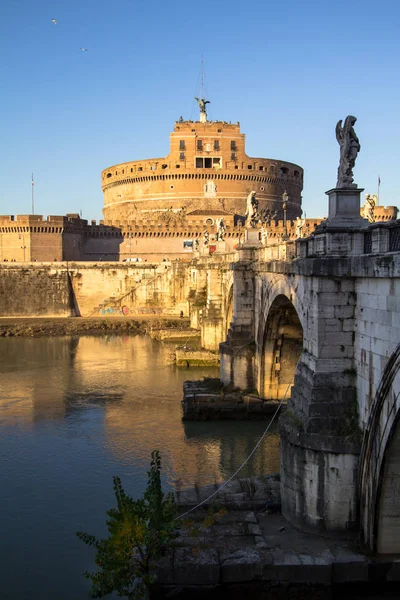 Sant' Angelo Bridge och Sant' Angelo Castel, Rom — Stockfoto