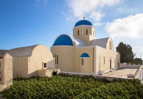 Orthodox Church in Santorini, Greece — Stock Photo, Image