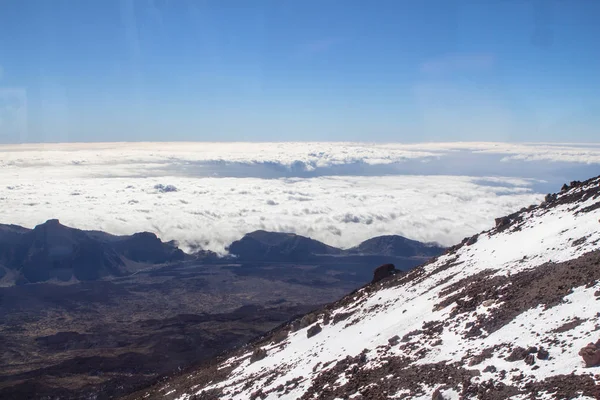 Clouds over the valley and the forest — Stock Photo, Image