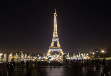 Eyfel Kulesi, gece Paris, Fransa