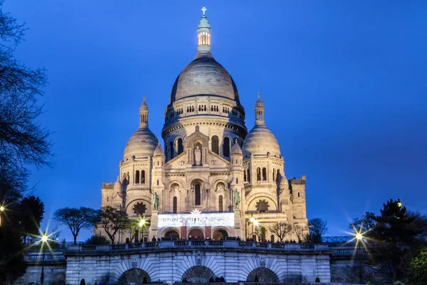 Basilica Sacre Coeur in Montmartre in Paris — Stock Photo, Image