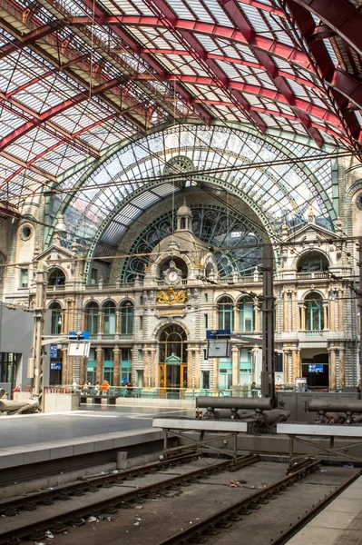 Railway station in Antwerpen Belgium — Stockfoto