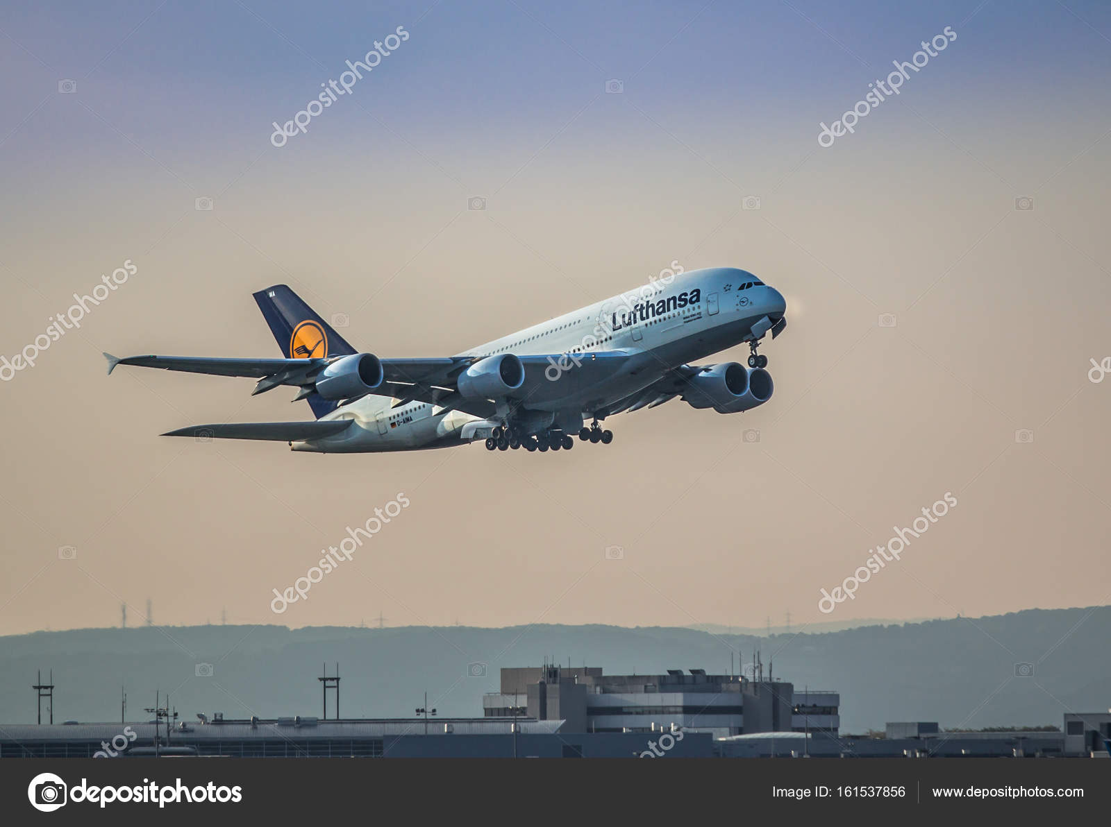 Lufthansa lyfter Lufthansa lyfter