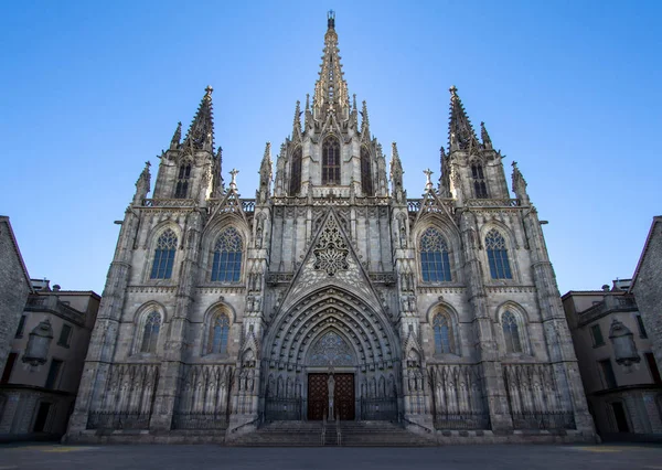 Gotische katholische kathedrale in barcelona — Stockfoto