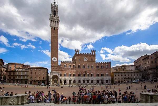Palazzo Pubblico ile Piazza del Campo, Siena, İtalya