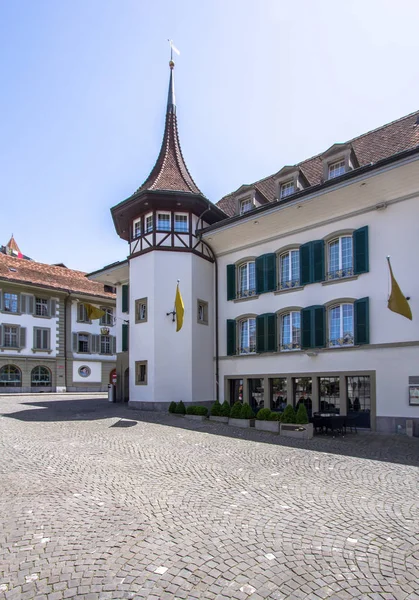 Näkymä Thunin vanhassakaupungissa, Sveitsissä — kuvapankkivalokuva