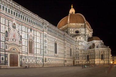 Basilica di Santa Maria del Fiore gece, Florence, İtalya