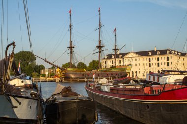 Amsterdam limanda gemi 