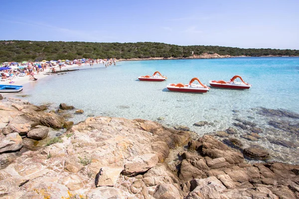 La bellissima spiaggia dell'isola di Sardegna — Foto Stock