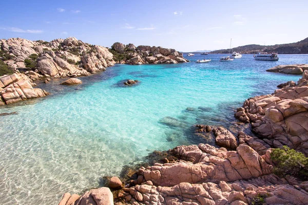 Playa de Cala Coticcio, Cerdeña, Italia — Foto de Stock