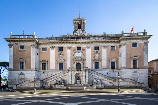 Palacio senatorial en la colina Capitolina de Roma —  Fotos de Stock