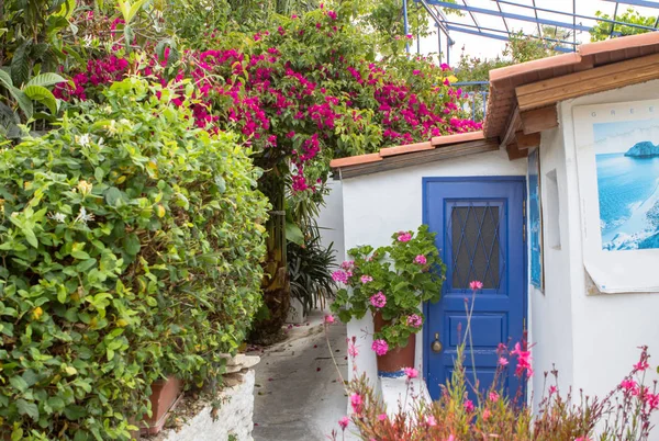 Maisons anciennes à Plaka, Athènes — Photo