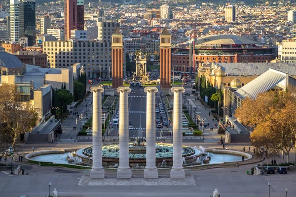 Espanya-Platz in Barcelona und Tibidabo — Stockfoto