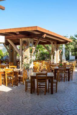 Yunan taverna
