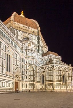 Basilica di Santa Maria del Fiore gece, Florence, İtalya