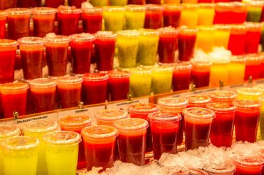Renkli meyve suları, La Boqueria Barcelona