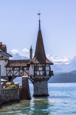 Oberhofen kalesinde lake Thun, İsviçre