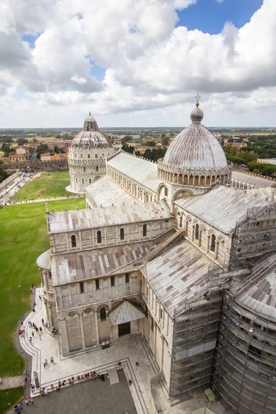 Pisa Katedrali. Piazza dei Miracoli (Piazza del Duomo)