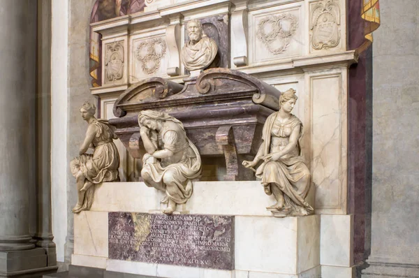 Hrob italský sochař, malíř, architekt a básník — Stock fotografie